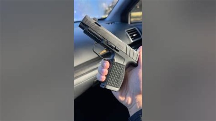 Are sigs better than Glocks?