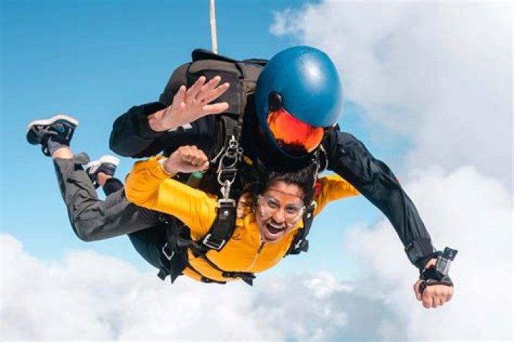 Are tandem skydives safe?