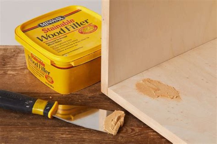 Can peanut butter be used as wood filler?