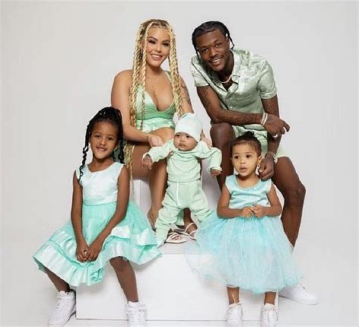 Can Thor fly with his axe?