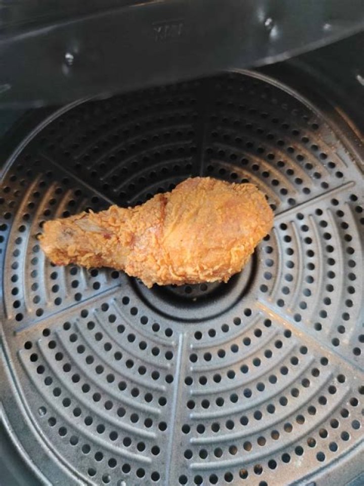 Can you reheat fried chicken in an air fryer?