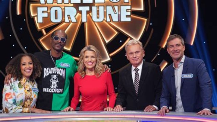 Do contestants on Wheel of Fortune wear their own clothes?