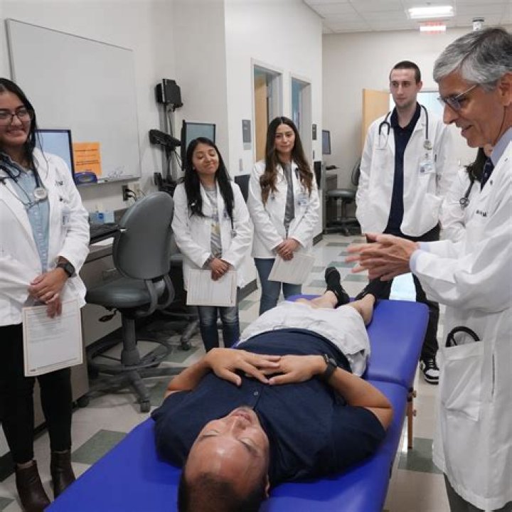 Do medical students watch TV?