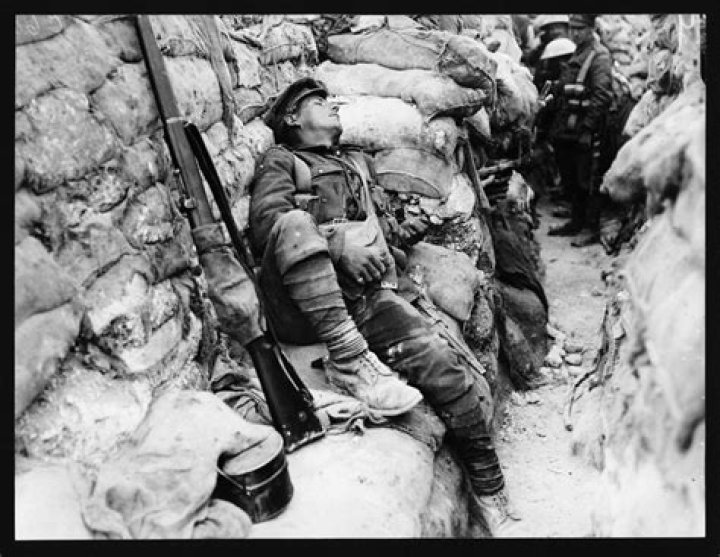 Do soldiers sleep during war?
