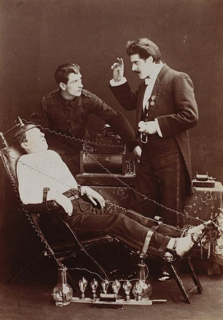 Does anyone still use shortwave?