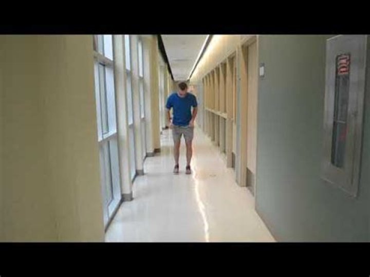 Does dementia make you unsteady on your feet?