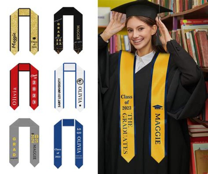 Does everyone get a graduation stole?