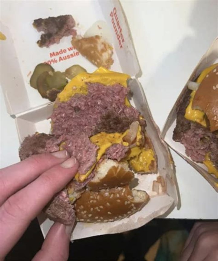 Does Mcdonalds soak their meat in ammonia?