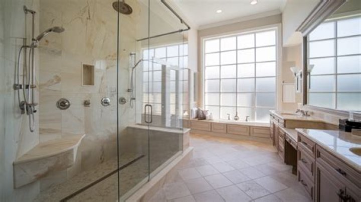 Does not having a tub in master bath hurt resale 2021?