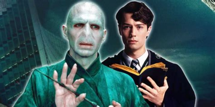 How did Voldemort attach to Quirrell?