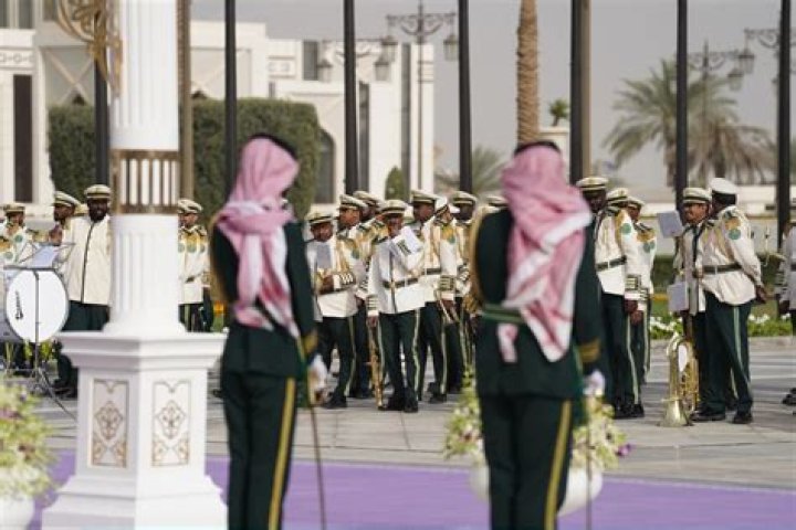 How do Saudi Arabia execute?