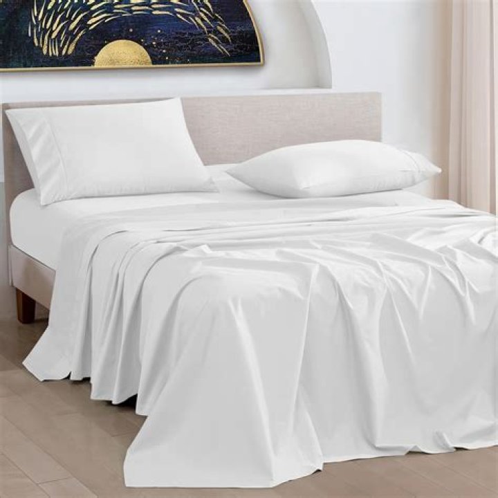 How do you get Egyptian cotton sheets white again?