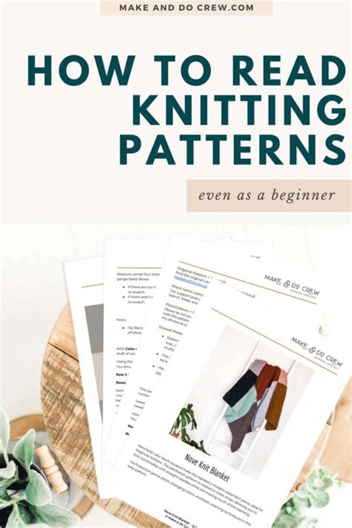 How do you read knitting materials?
