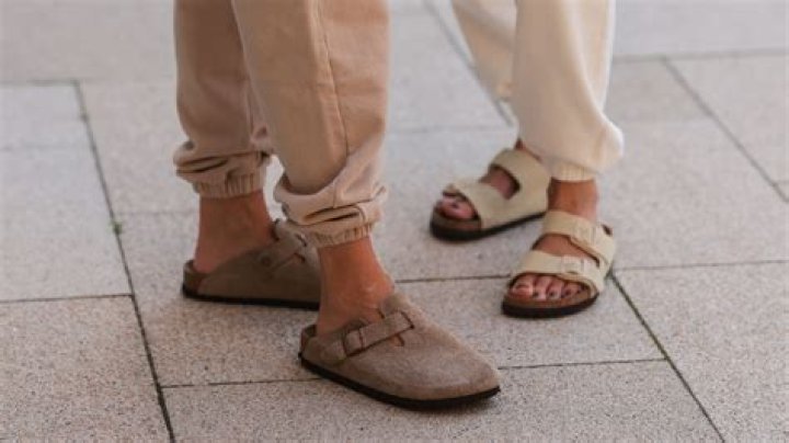 How do you walk in Birkenstocks?