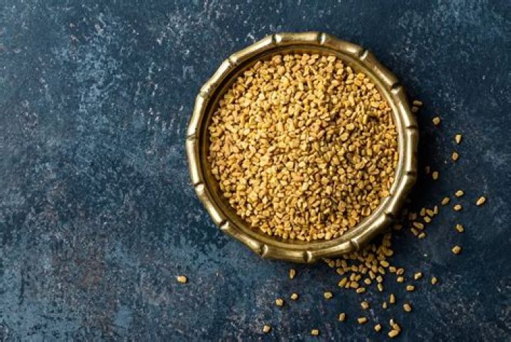 How much fenugreek should a woman take?