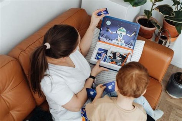 How much should I pay a babysitter for 8 hours?