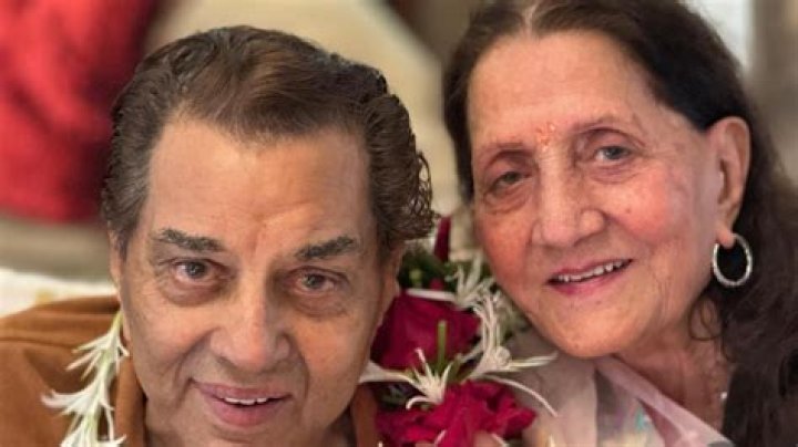 How old was Arya when she lost her virginity?