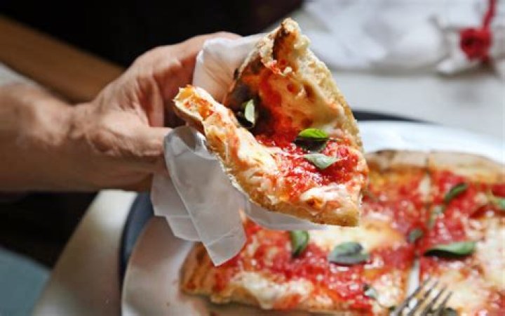 Is folding pizza a New Jersey thing?