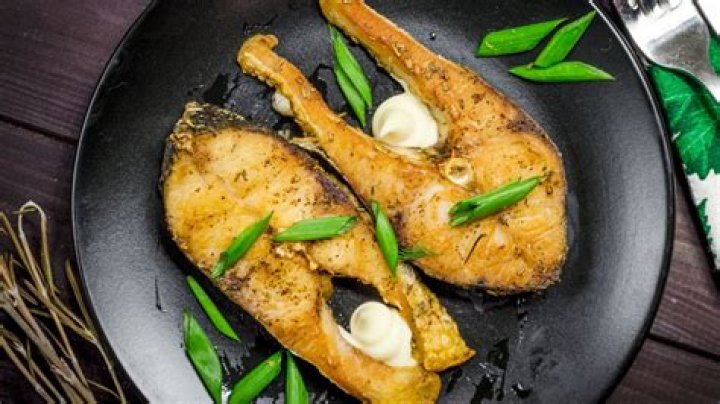 Is Pan-frying fish in olive oil healthy?