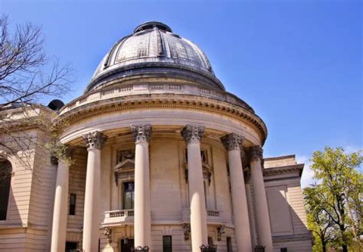 Is rorys Yale dorm realistic?