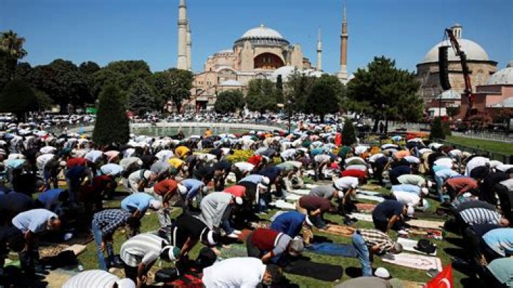 Is Turkey an Islamic country?