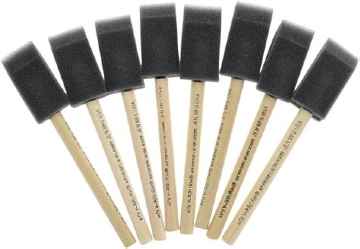 Should I use a foam brush for polyurethane?