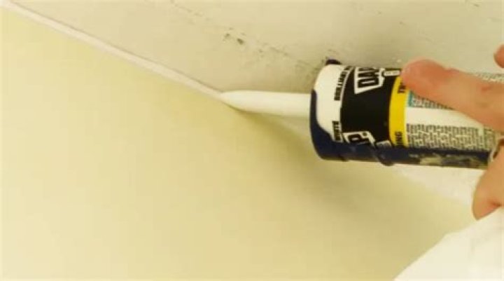 Should you caulk wall corners?