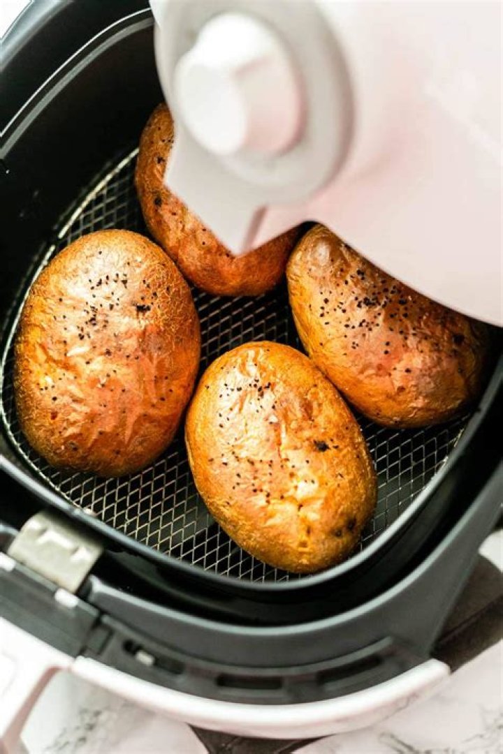 What can you bake in air fryer?