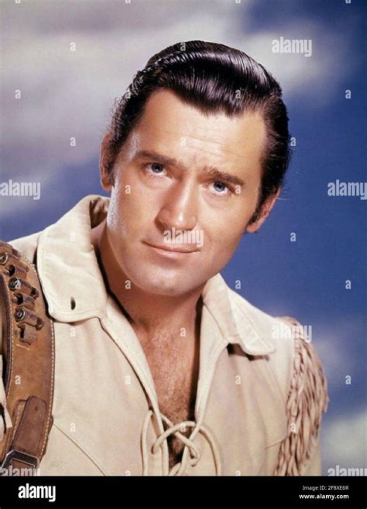 What happened to Clint Walker who played Cheyenne?