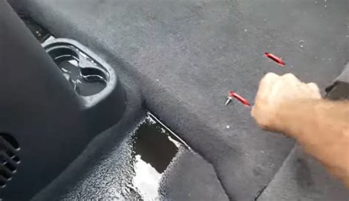 What happens to a Jeep when it rains?