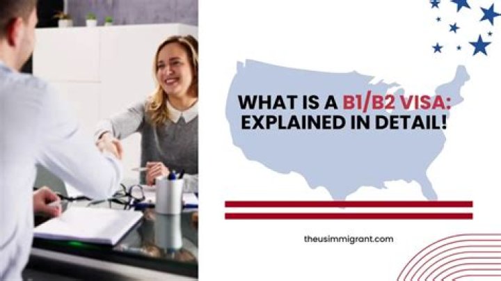 What is difference between B2 and B1 visa?