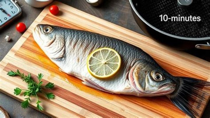 WHat is the 10 minute rule for cooking fish?