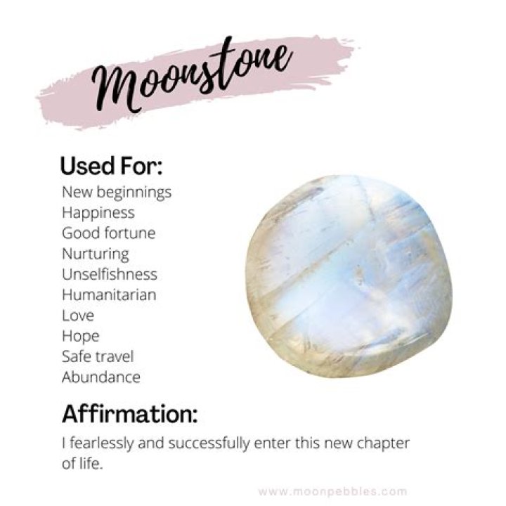 What stones pair well with moonstone?
