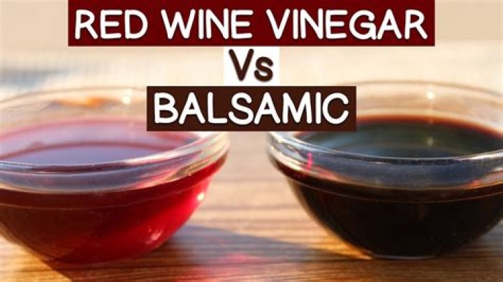 What's the difference between white vinegar and dark vinegar?