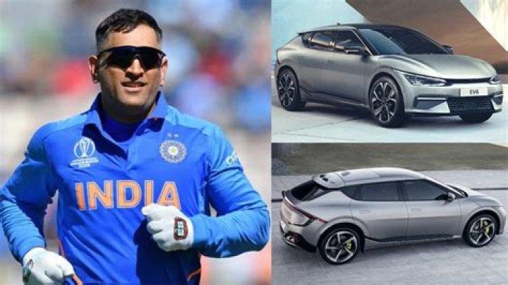 Which car does MS Dhoni have?