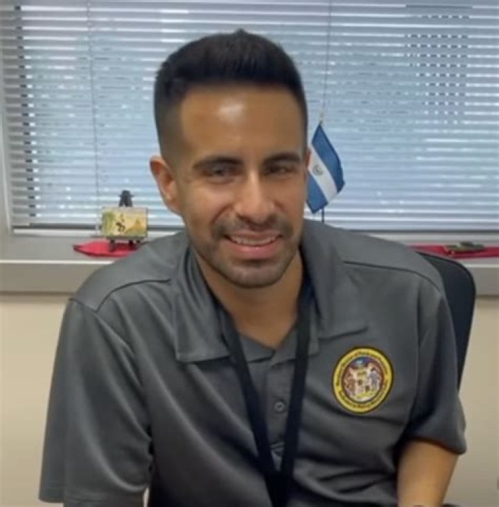 Who killed IANS parole officer?