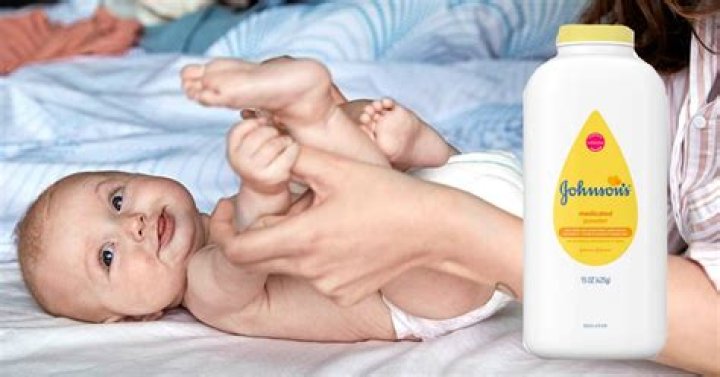 Why is Johnson's Medicated baby powder discontinued?